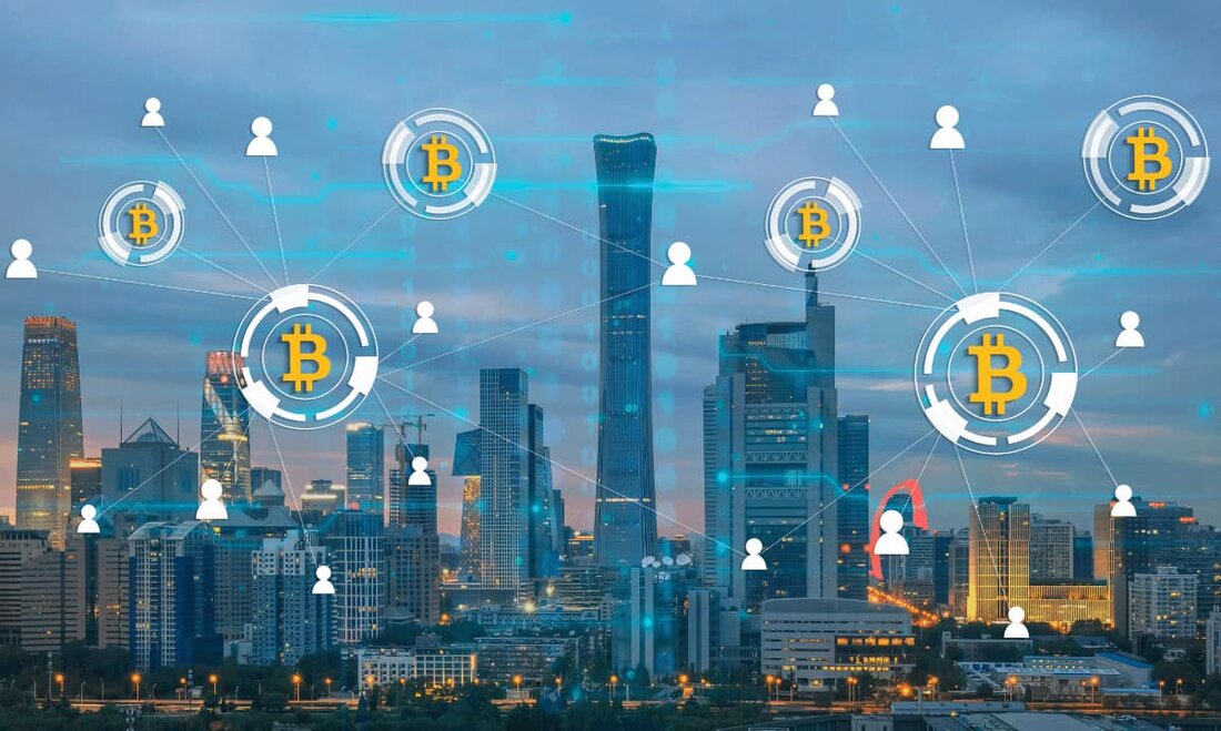 Der Preis von Bitcoin mag sich unter 30.000 $ eingependelt haben, aber das Netzwerk verzeichnet aufgrund des Taproot-Upgrades einen deutlichen Anstieg der Aktivität. Es ist wichtig zu beachten, dass das Taproot-Upgrade den Weg zur Erstellung dezentraler Apps (dApps) auf der Bitcoin-Blockchain geebnet hat, indem es die Privatsphäre, Skalierbarkeit und Sicherheit des Netzwerks verbessert hat. Die Einführung neuer Signaturschemata und einer flexiblen Transaktionsstruktur verbesserte die langfristige Lebensfähigkeit der Bitcoin-Blockchain, um die Entwicklung von DeFi zu unterstützen. Taproot hinter Bitcoins starker Aktivität Glassnode-Daten deuten darauf hin, dass am 7. Mai mehr als 75 % der Bitcoin-On-Chain-Transaktionen Taproot verwendeten. Dies ist ein Rekordhoch …