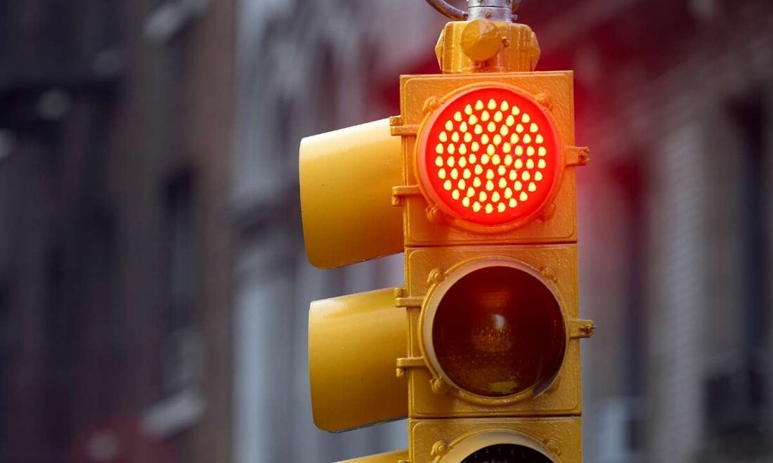 SpankPay, ein Kryptowährungs-Zahlungsdienst der Ethereum-basierten Unterhaltungsplattform SpackChain für Erwachsene, wurde geschlossen, nachdem der Krypto-Zahlungsanbieter Wyre den Servicevertrag gekündigt hatte. Die Plattform sagte auch, dass sie ständig von traditionellen Finanzinstituten diskriminiert wurde. SpankPay schließt nach Wyre-Beendigung In einem Tweet-Thread teilte SpankPay am Montag eine von Wyre am 9. Februar 2023 gesendete E-Mail, in der Ameen Soleimani, Mitbegründer und CEO von SpankChain, über seine Absicht informiert wurde, die Vereinbarung zwischen beiden Parteien zu kündigen. Laut SpankChain war die Aktion von Wyre ein Schock, wenn man bedenkt, dass die Beziehung der Plattform zum Zahlungsanbieter „unterstützend und respektvoll“ war. Nach langer und schwieriger Überlegung &hellip;