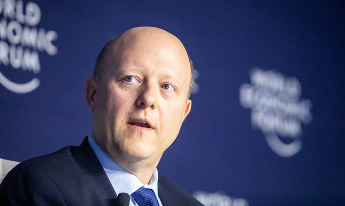 Jeremy Allaire – CEO von Circle Internet Financial Ltd. – argumentierte, dass US-Investoren aufgrund des Mangels an angemessenen Vorschriften und der wachsenden Bankenkrise bald umziehen könnten. Der Zusammenbruch der Silicon Valley Bank (SVB) im März verursachte ernsthafte Probleme für den Stablecoin-Emittenten. Der USDC wurde von seiner festen Bewertung von 1 USD auf bis zu 0,87 USD abgekoppelt, nachdem Circle ein massives Engagement von 3,3 Milliarden USD gegenüber dem Finanzinstitut offengelegt hatte. Es hat das Problem jedoch gemeistert und sichergestellt, dass die Anleger nicht beeinträchtigt werden. „Kritischer Moment“ in den USA In einem kürzlichen Interview für Bloomberg, Allaire empfohlen dass Amerikas …