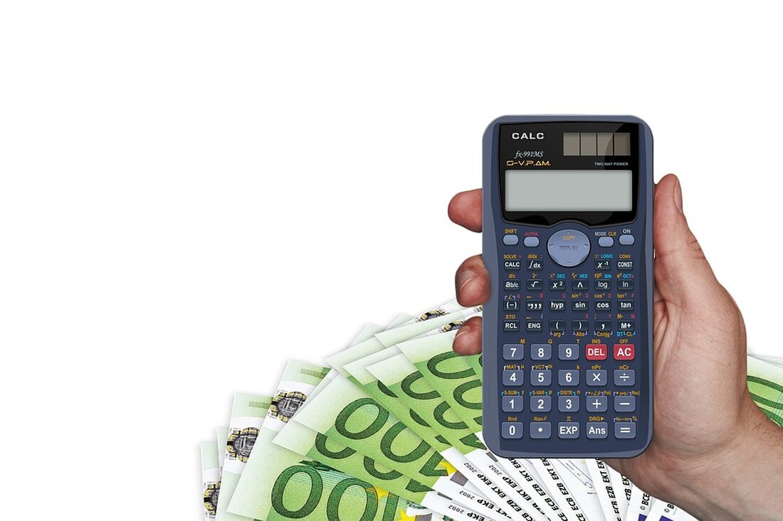 Der White House Crypto Summit: Ein Wendepunkt für die Kryptowelt? Am 7. März 2025 wird der White House Crypto Summit stattfinden, ein Ereignis, das bereits jetzt große Wellen schlägt. Im Fokus steht die überraschende Investition von Präsident Trumps World Liberty Financial, die ein Gesamtvolumen von 20 Millionen Dollar umfasst, aufgeteilt in 10 Millionen Dollar für Bitcoin und 10 Millionen Dollar für Ethereum. Diese Entscheidung könnte weitreichende Auswirkungen auf den Finanzmarkt und die Kryptowelt haben. Ein strategischer Aufbruch? Die Investition von Trumps Unternehmen erfolgt zu einem Zeitpunkt, an dem die Märkte wackeln und Unsicherheit herrscht. Analysten und Investoren deuten diese Schritte &hellip;